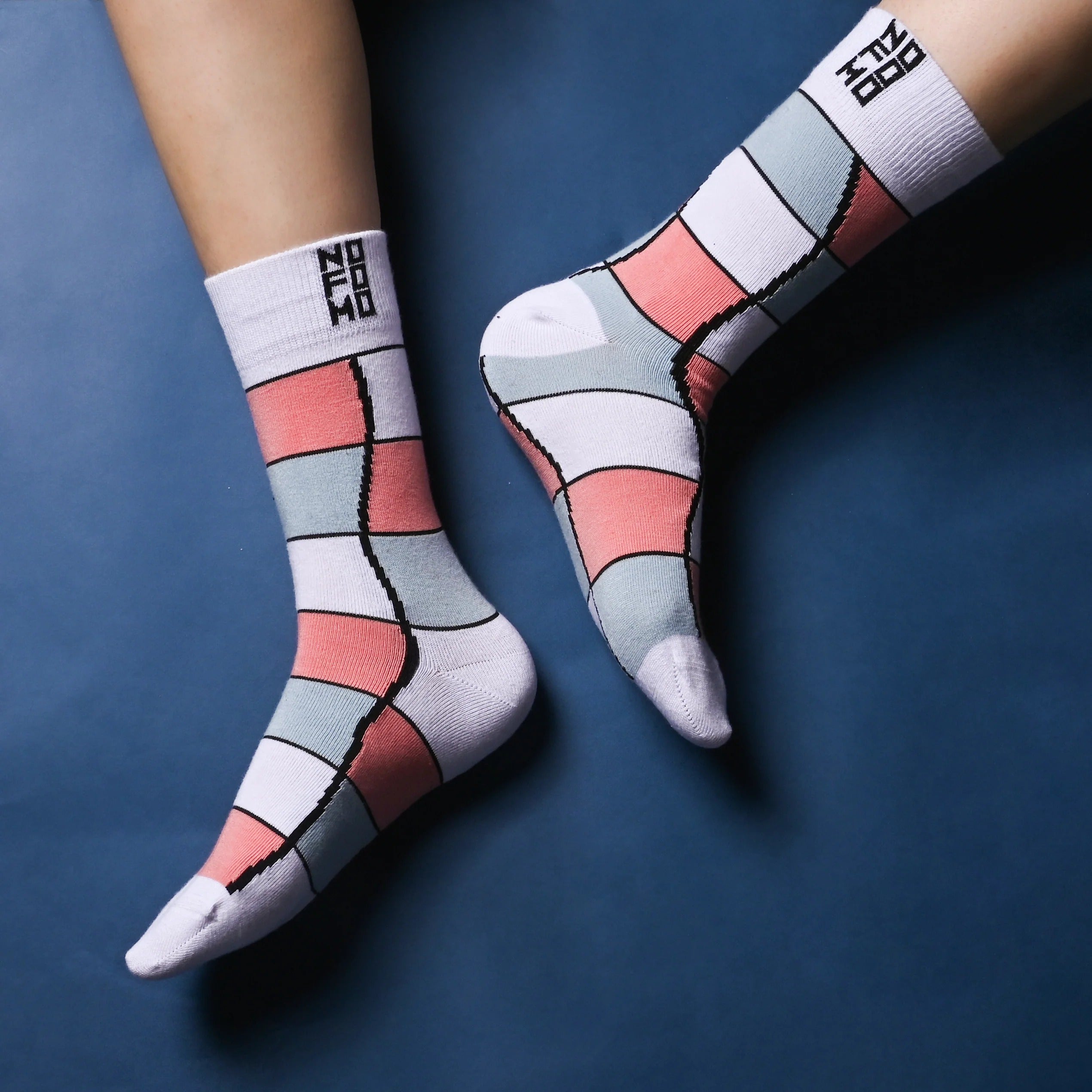 Waves - Crew Length Socks