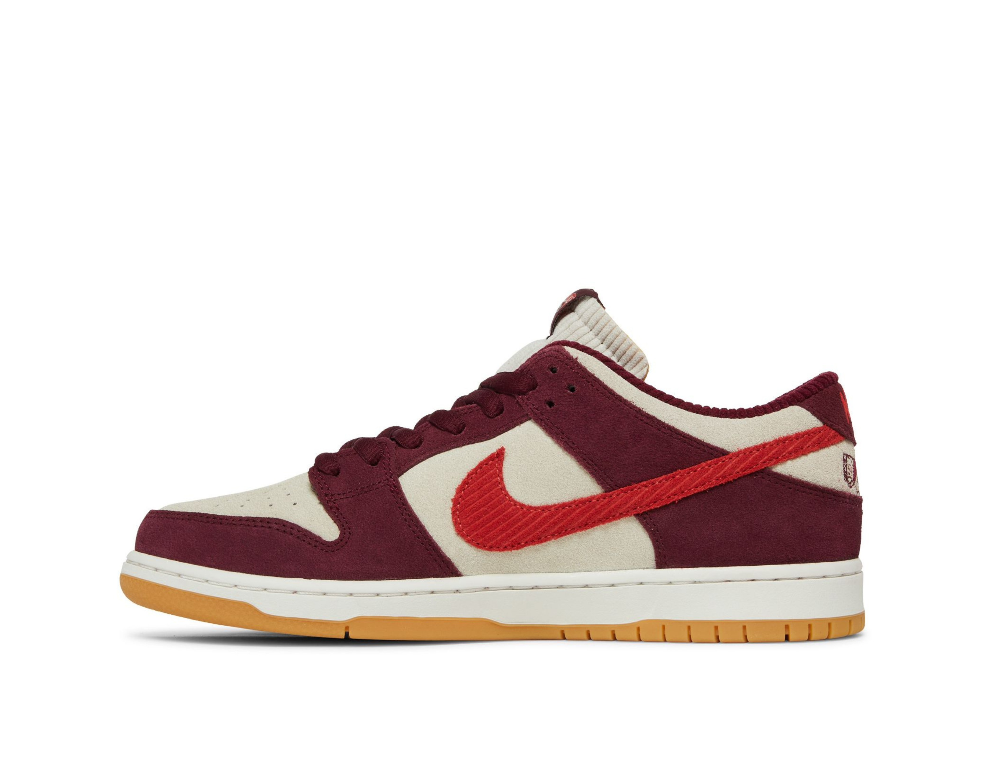 Skate Like a Girl x Dunk Low SB