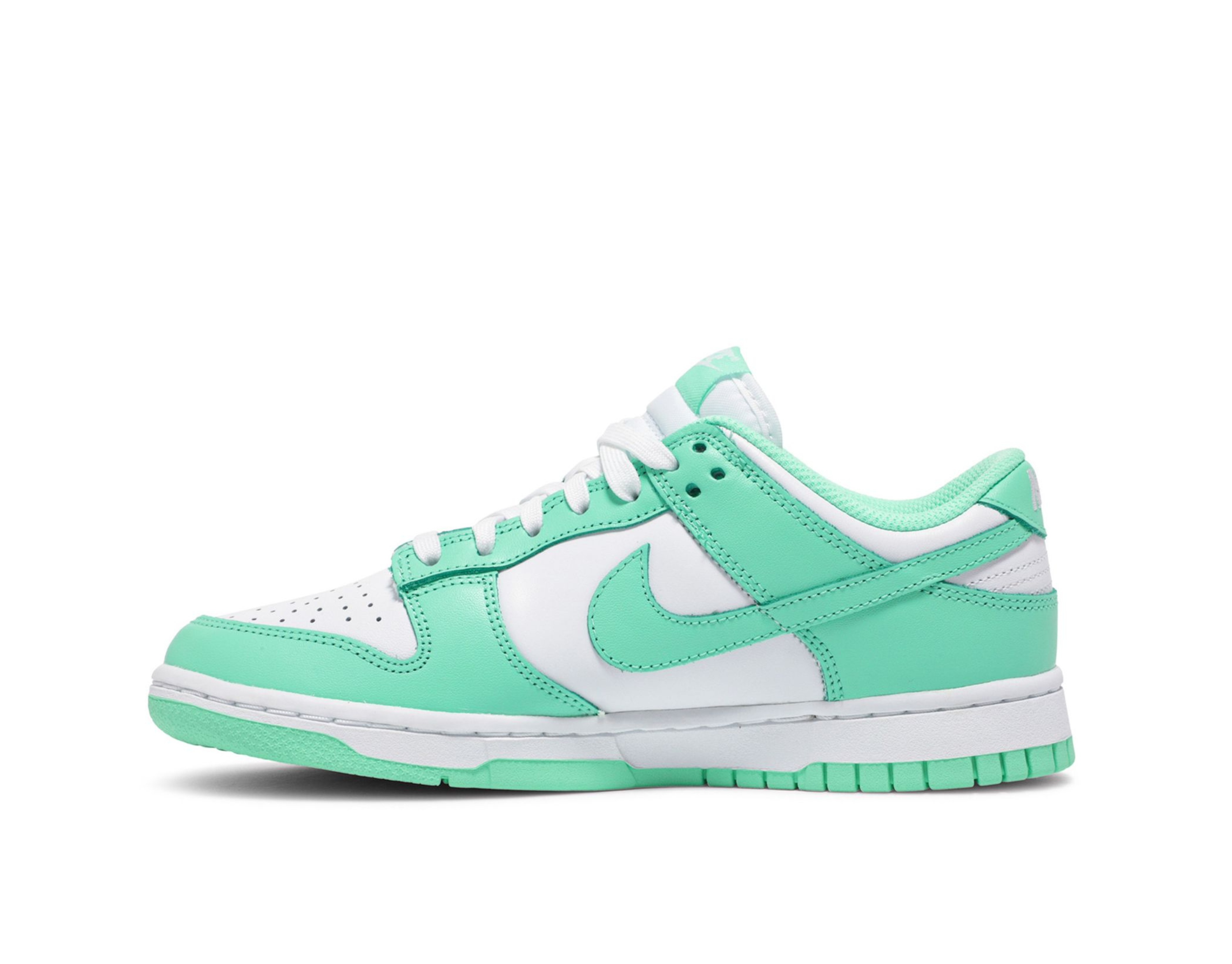 Wmns Dunk Low 'Green Glow'