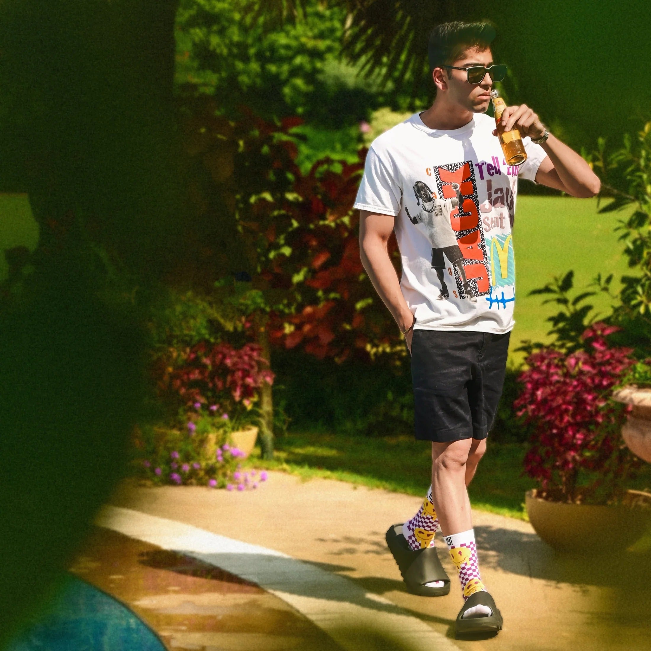 Smiling Board - Crew Length Socks